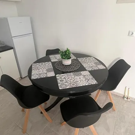 Rafaela's House Apartment *